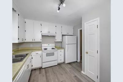 2300 13th Avenue E, North Saint Paul, MN 55109 - Photo 14