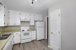 2300 13th Ave E, North Saint Paul, MN 55109 - Photo 14
