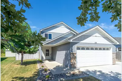 818 Holton Avenue, Brainerd, MN 56401 - Photo 1