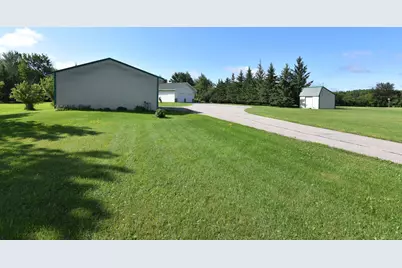 220 4th Avenue SW, Baudette, MN 56623 - Photo 14