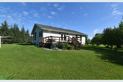 220 4th Avenue SW, Baudette, MN 56623 - Photo 4