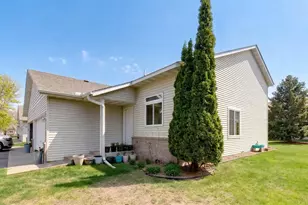1519 Balinese St, Shakopee, MN 55379 - Photo 32