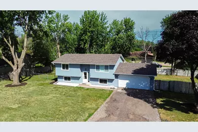 7181 Colorado Avenue N, Brooklyn Park, MN 55429 - Photo 2