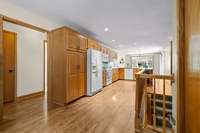 824 Craig Avenue SW, Hutchinson, MN 55350 - Photo 12