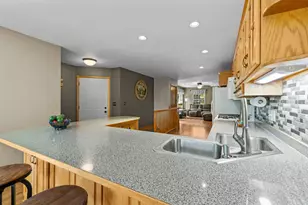 824 Craig Ave SW, Hutchinson, MN 55350 - Photo 20