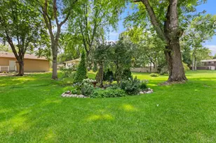 824 Craig Ave SW, Hutchinson, MN 55350 - Photo 36