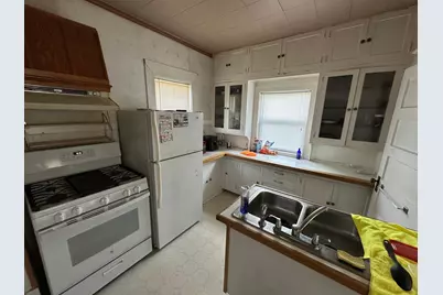 824 Labree Avenue N, Thief River Falls, MN 56701 - Photo 8