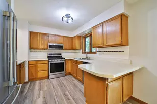 6205 Donald St, Baxter, MN 56425 - Photo 4