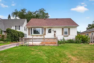 1404 12th Ave NE, Rochester, MN 55906 - Photo 2