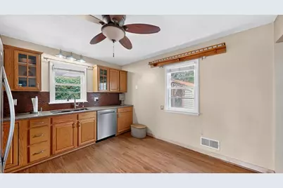 1404 12th Avenue NE, Rochester, MN 55906 - Photo 18