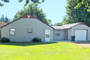 808 S 11th St, Montevideo, MN 56265 - Photo 1