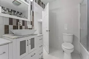 403 Pierce St NE, Minneapolis, MN 55413 - Photo 20