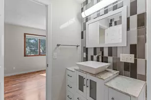 403 Pierce St NE, Minneapolis, MN 55413 - Photo 22