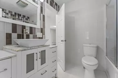 403 Pierce Street NE, Minneapolis, MN 55413 - Photo 30