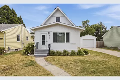 620 17th Street N, Moorhead, MN 56560 - Photo 1