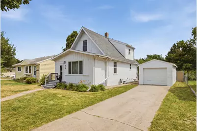 620 17th Street N, Moorhead, MN 56560 - Photo 2