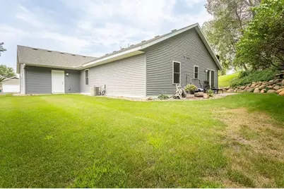 2211 Ridgedale Drive SE, Alexandria, MN 56308 - Photo 12