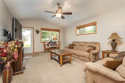 2211 Ridgedale Drive SE, Alexandria, MN 56308 - Photo 2