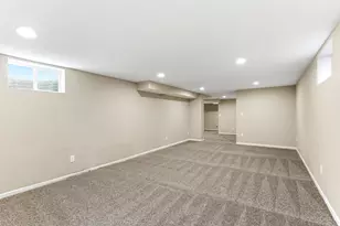 1922 Oakland Rd, Minnetonka, MN 55305 - Photo 30