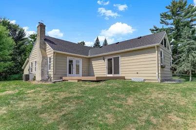 1922 Oakland Road, Minnetonka, MN 55305 - Photo 34