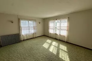 510 Arnold Ave N, Thief River Falls, MN 56701 - Photo 6