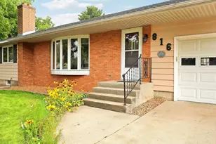 816 Maple St, Farmington, MN 55024 - Photo 6