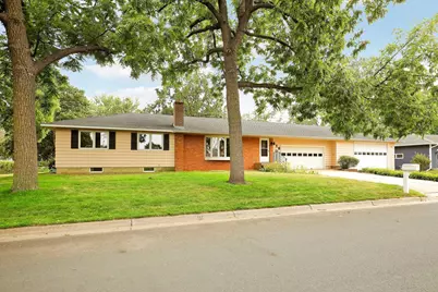 816 Maple Street, Farmington, MN 55024 - Photo 2