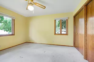 816 Maple St, Farmington, MN 55024 - Photo 32