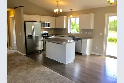 3423 Maple Drive S, Cambridge, MN 55008 - Photo 2