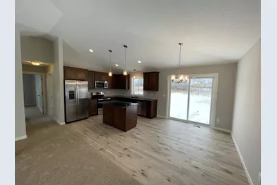 3423 Maple Drive S, Cambridge, MN 55008 - Photo 4