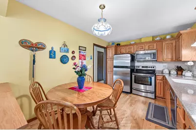 420 N Comstock Lane N, Plymouth, MN 55447 - Photo 12