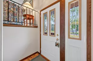420 N Comstock Ln N, Plymouth, MN 55447 - Photo 4