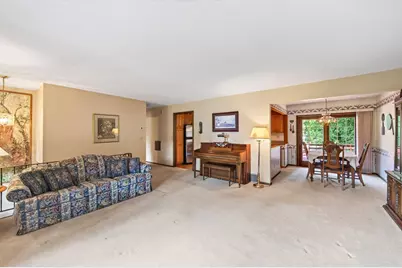 420 N Comstock Lane N, Plymouth, MN 55447 - Photo 8