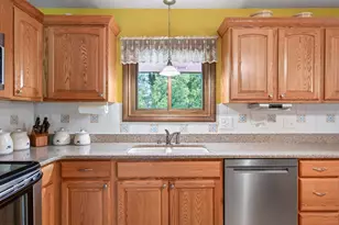 420 N Comstock Ln N, Plymouth, MN 55447 - Photo 12