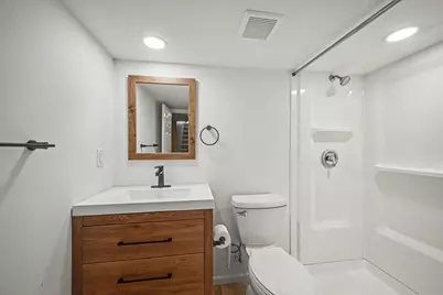8439 Colfax Avenue S, Bloomington, MN 55420 - Photo 22