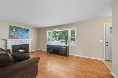 8439 Colfax Avenue S, Bloomington, MN 55420 - Photo 4