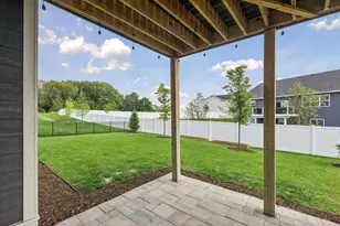 5019 Airlake Dr, Woodbury, MN 55129 - Photo 38