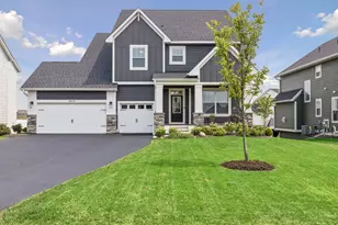 5019 Airlake Dr, Woodbury, MN 55129 - Photo 2