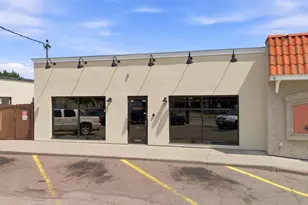 980 Dale St N, Saint Paul, MN 55117 - Photo 1