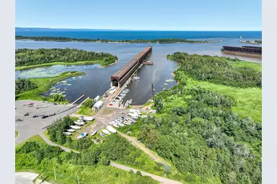 92 30th Avenue E, Superior, WI 54880 - Photo 4