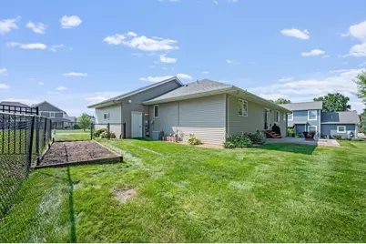 105 Hidden Oaks Circle, Mankato, MN 56001 - Photo 10