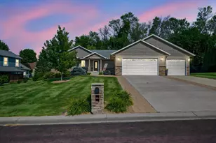 105 Hidden Oaks Cir, Mankato, MN 56001 - Photo 12