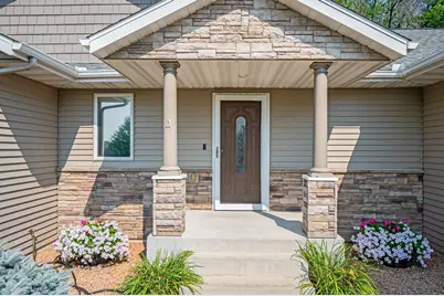 105 Hidden Oaks Circle, Mankato, MN 56001 - Photo 4