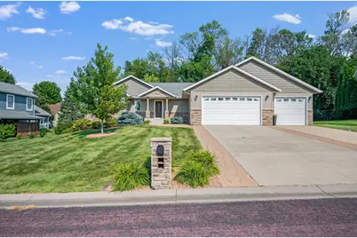 105 Hidden Oaks Circle, Mankato, MN 56001 - Photo 1