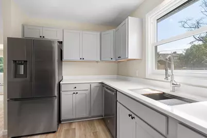103 11th Avenue SW, Austin, MN 55912 - Photo 10