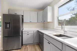 103 11th Ave SW, Austin, MN 55912 - Photo 10