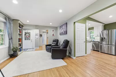 8258 Hemingway Avenue S, Cottage Grove, MN 55016 - Photo 8