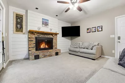 8258 Hemingway Avenue S, Cottage Grove, MN 55016 - Photo 12