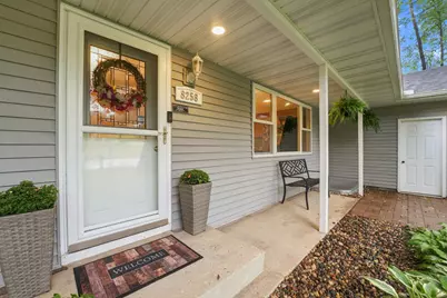 8258 Hemingway Avenue S, Cottage Grove, MN 55016 - Photo 4