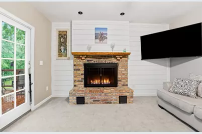 8258 Hemingway Avenue S, Cottage Grove, MN 55016 - Photo 14